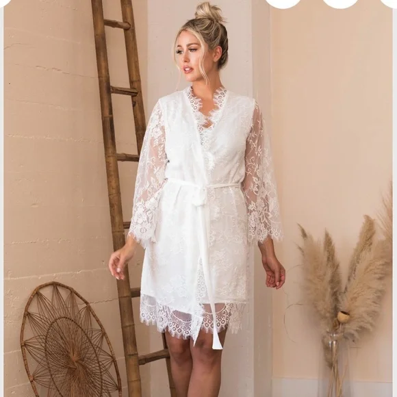 White Lace Satin Bridal Robe | Bride | Bridesmaid Boxes S (6-8)